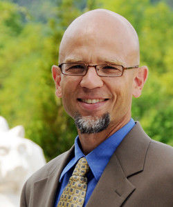 Dr. Doug Hochstetler headshot