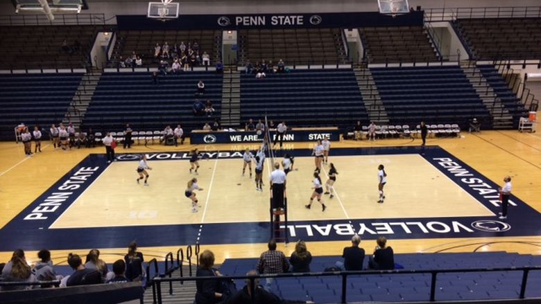 PSU-LV volleyball players on the court