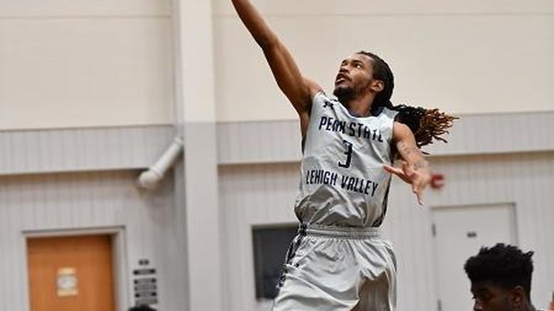 Man jumping to the hoop