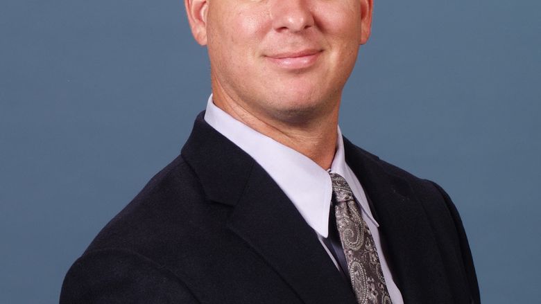 Toby Gray headshot