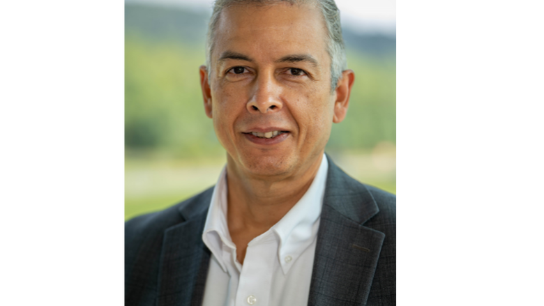 Professor Pedro Robles Headshot 