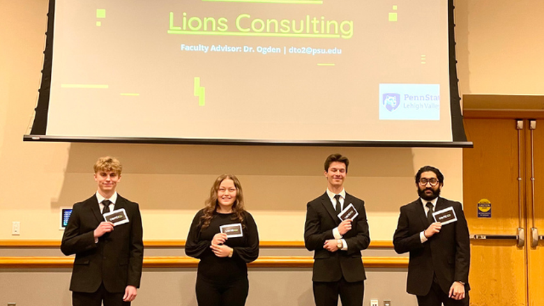 PSU-LV Student at Case Student Competition