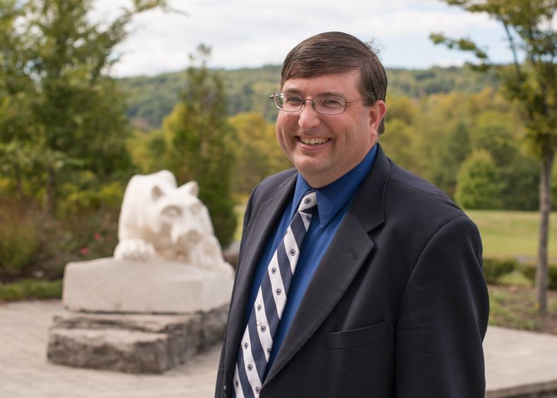 headshot of David Longenbach